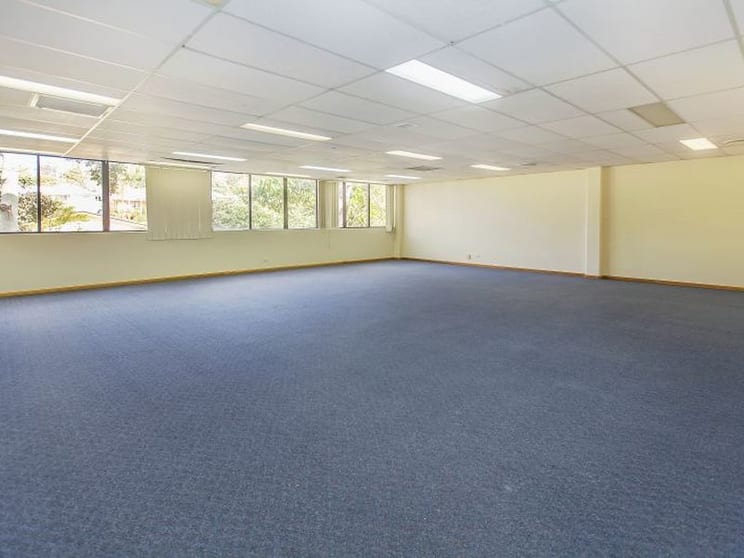 Click to view all images 1a/1177 Logan Road Holland Park West QLD 4121 - Image 2