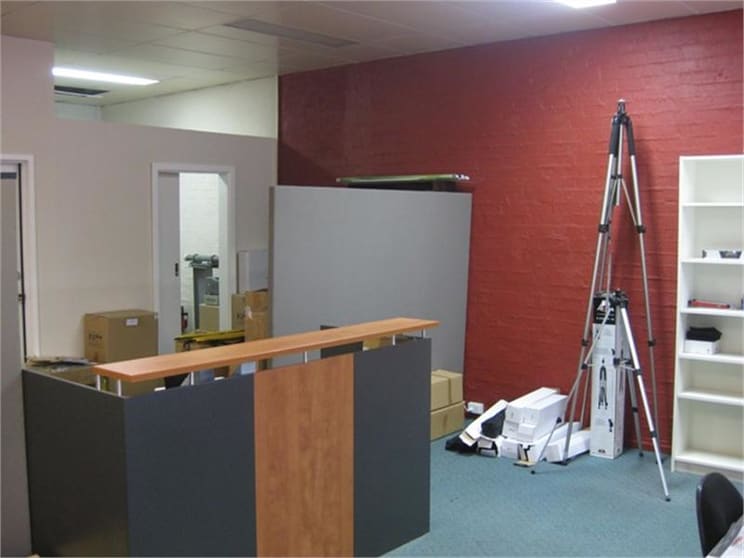 Click to view all images 7 Lawrence Street Blackburn VIC 3130 - Image 2