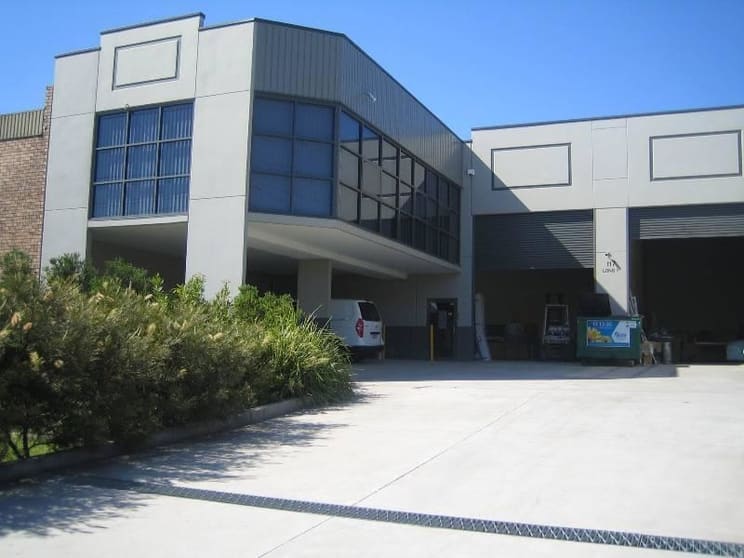 Click to view all images Smithfield NSW 2164 - Image 1