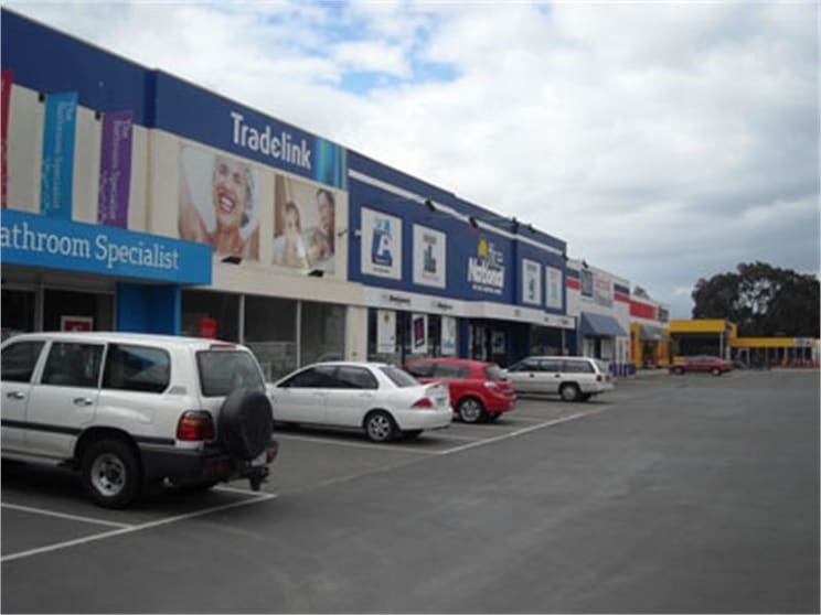 Click to view all images 270 Canterbury Bayswater VIC 3153 - Image 2