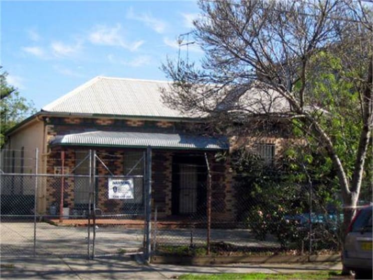 Click to view all images 39 Greeves Street St Kilda VIC 3182 - Image 1