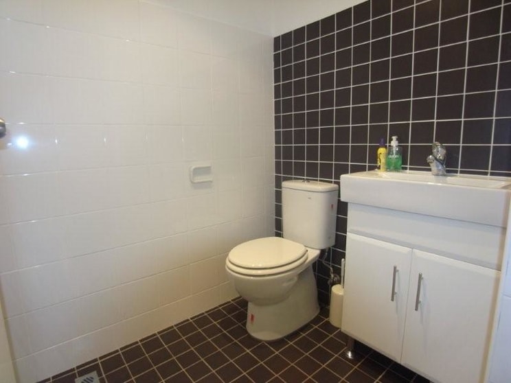 Click to view all images 1 173 Victoria Road Drummoyne NSW 2047 - Image 3