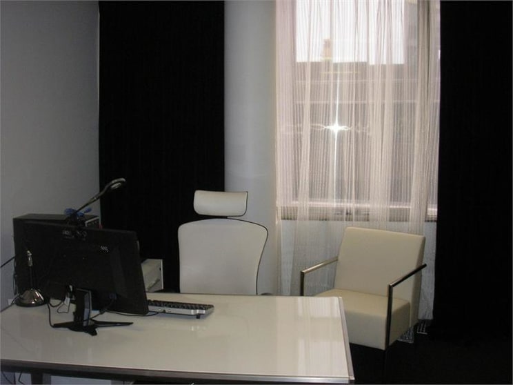Click to view all images Suite 37/456 St Kilda Road Melbourne St Kilda Road VIC 3004 - Image 3