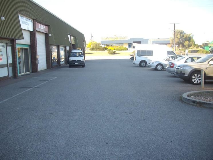 Click to view all images Unit 6, 65 O'Sullivan Beach Road Lonsdale SA 5160 - Image 3