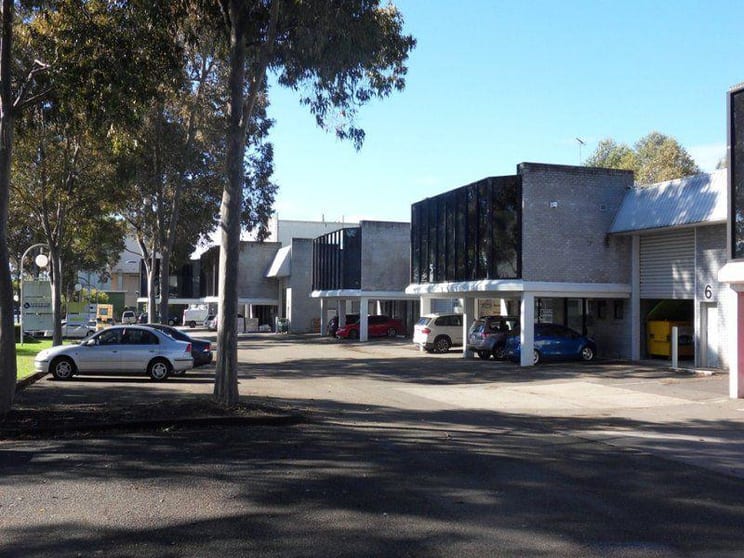 Click to view all images 4/5 Hudson Avenue Castle Hill NSW 2154 - Image 2