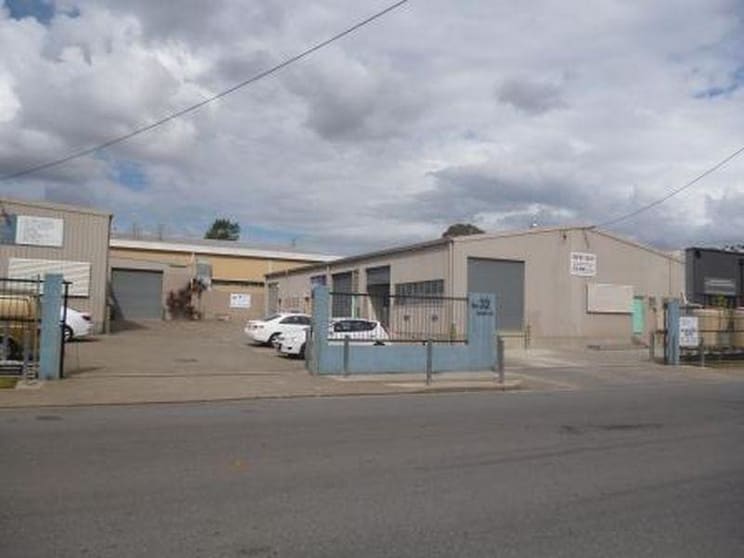 Click to view all images 30 Annie Street Coopers Plains QLD 4108 - Image 2