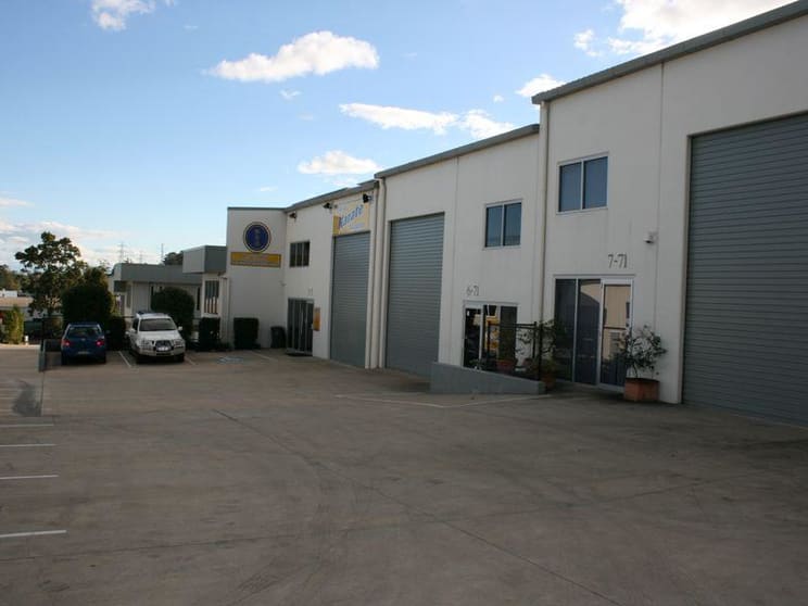 Click to view all images 6 / 71 Jijaws Street Sumner QLD 4074 - Image 2