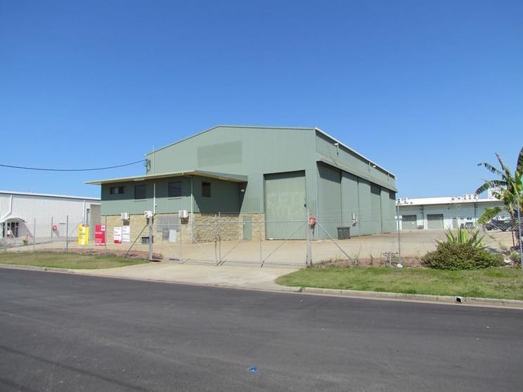 Click to view all images 25 Beckinsale Street Gladstone QLD 4680 - Image 1