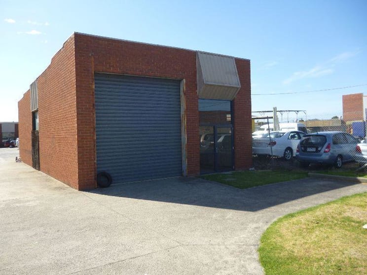 Click to view all images 11/41-43 Sinclair Road Dandenong VIC 3175 - Image 1