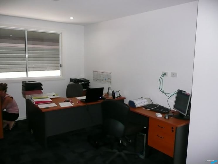 Click to view all images Coorparoo QLD 4151 - Image 3