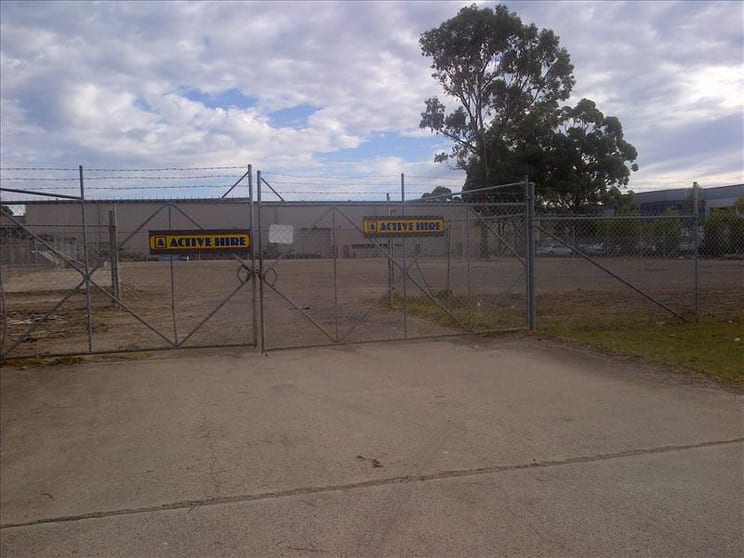 Click to view all images Option 3/1-3 Kerr Road Ingleburn NSW 2565 - Image 1
