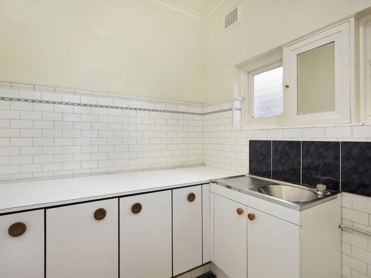 Click to view all images 1/7C Pittwater Road Gladesville NSW 2111 - Image 2