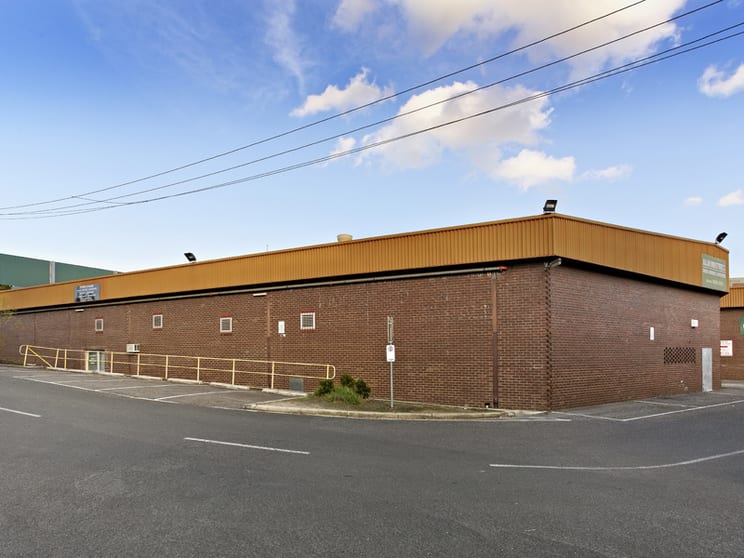 1/9 Clarice Road Box Hill South VIC 3128 - Image 2