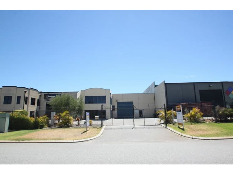 Click to view all images 24 Millrose Drive Malaga WA 6090 - Image 1