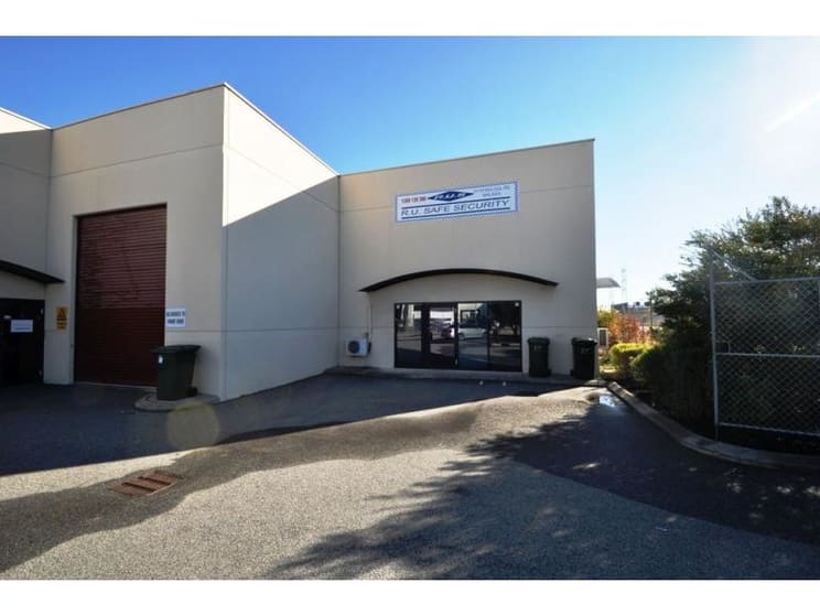Click to view all images 2/119 Mulgul Road Malaga WA 6090 - Image 1