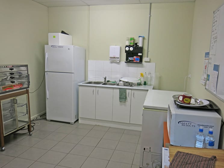 Click to view all images 38 Calarco Drive Derrimut VIC 3030 - Image 3