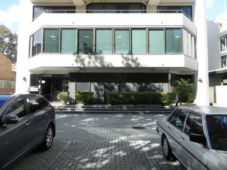 Click to view all images 1/76 Mill Point Road South Perth WA 6151 - Image 3