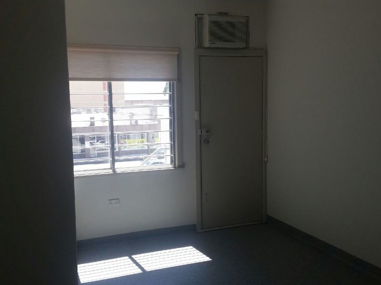 Click to view all images 2a/579 Kingsway Miranda NSW 2228 - Image 2