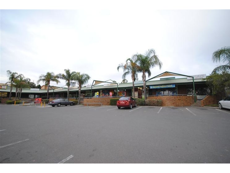 Click to view all images Shop 8, 296-306 Nelson Road Para Vista SA 5093 - Image 2