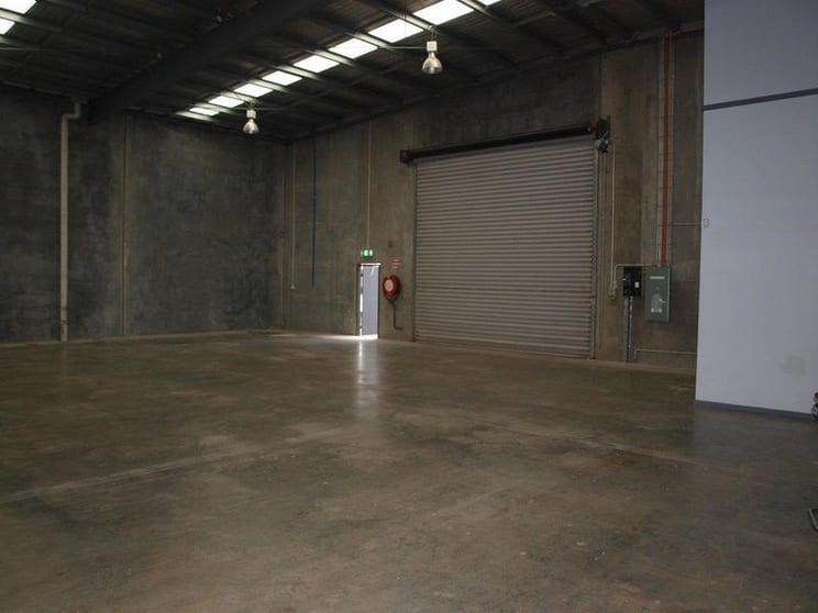 Click to view all images 40 Enterprise Avenue Berwick VIC 3806 - Image 2