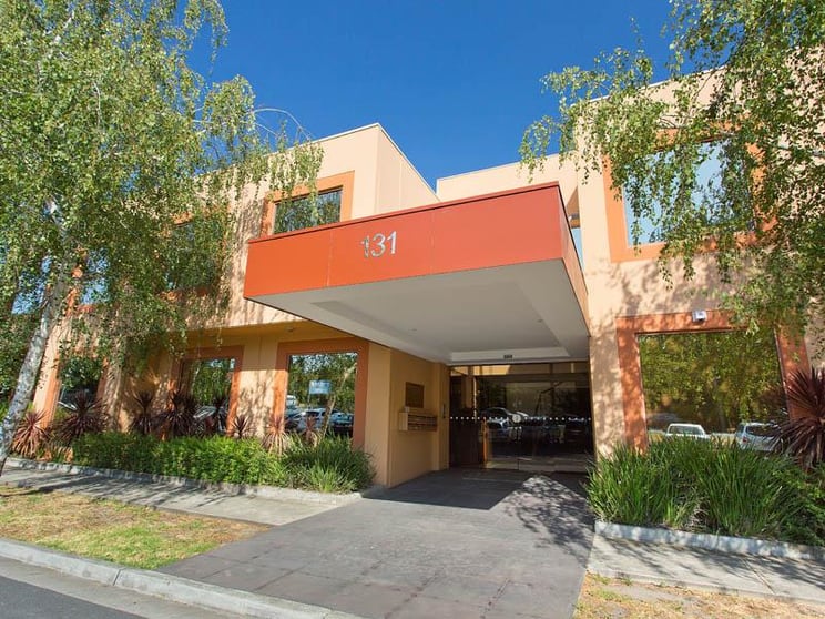 Click to view all images 131 Bulleen Road Balwyn North VIC 3104 - Image 2