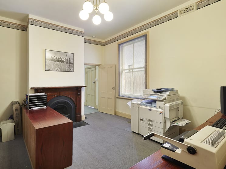 Click to view all images 203 Drummond Street Carlton VIC 3053 - Image 3