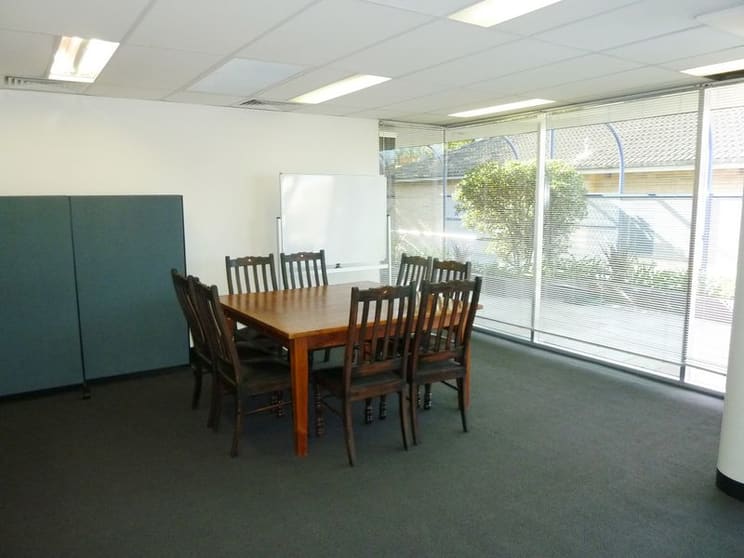 Click to view all images 4/20 Clifford Street Mosman NSW 2088 - Image 3
