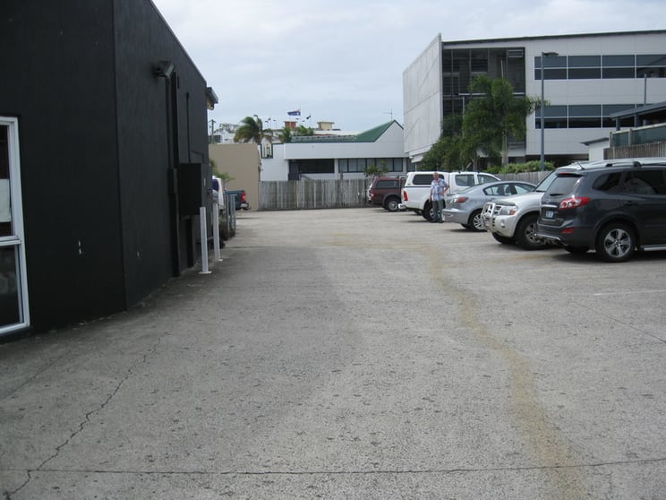 Click to view all images 4/21-23 First Avenue Maroochydore QLD 4558 - Image 2