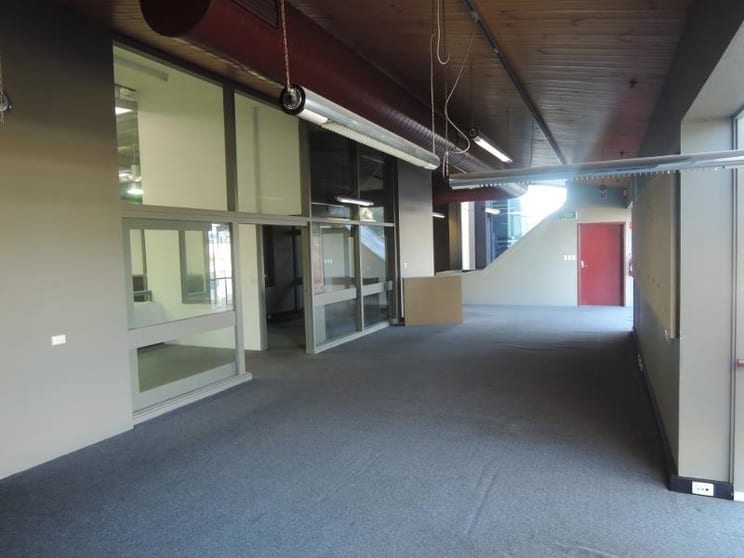 Click to view all images 1/329 Darebin Road Thornbury VIC 3071 - Image 2