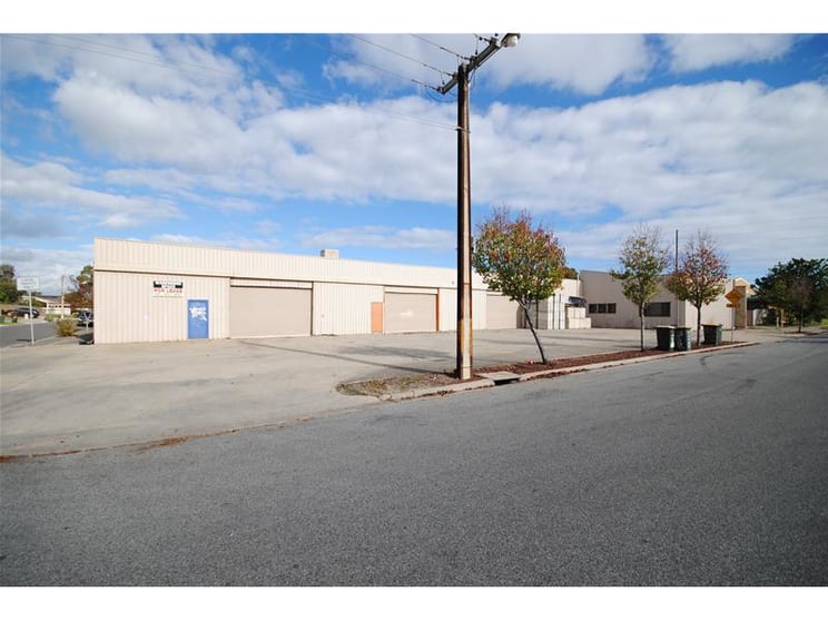 Click to view all images Unit 6, 58 Carlisle Street Camden Park SA 5038 - Image 2