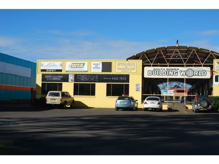 Click to view all images 2/158-160 Princes Highway South Nowra NSW 2541 - Image 1