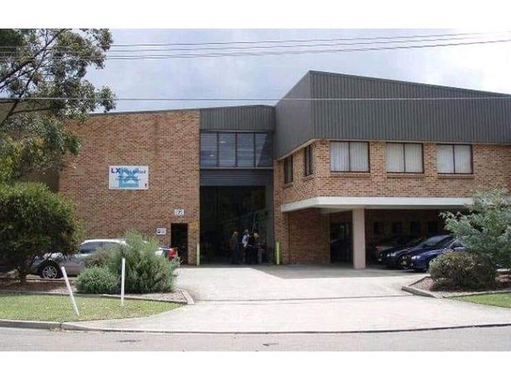Click to view all images 7 Marigold Place Revesby NSW 2212 - Image 2