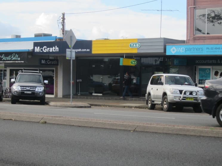 Click to view all images Shop 2/452 The Esplanade Warners Bay NSW 2282 - Image 3