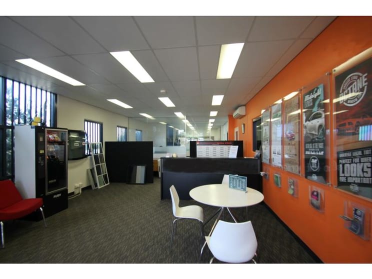 Click to view all images 26 Automotive Drive Wangara WA 6065 - Image 3