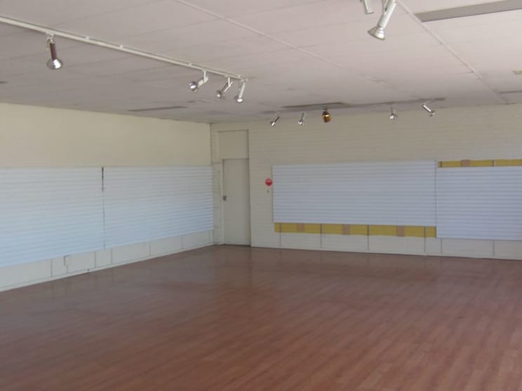 Click to view all images 1 & 2/45 Whyalla Street Fyshwick ACT 2609 - Image 1