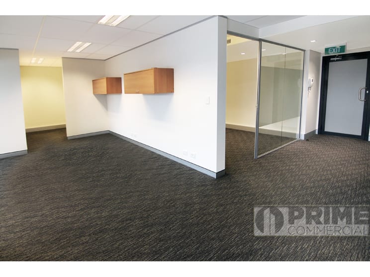 Click to view all images Milsons Point NSW 2061 - Image 2