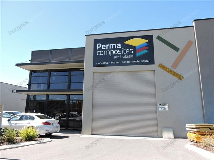 Click to view all images 2 & 3/92 Furniss Road Landsdale WA 6065 - Image 3