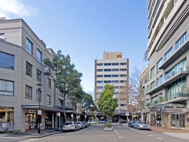Click to view all images 22 Rockwall Crescent Potts Point NSW 2011 - Image 2
