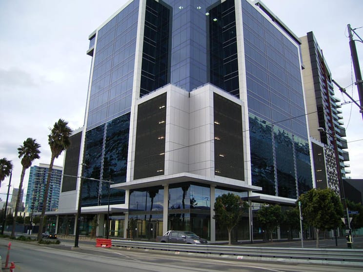 Click to view all images 1016/401 Docklands Drive Docklands VIC 3008 - Image 3