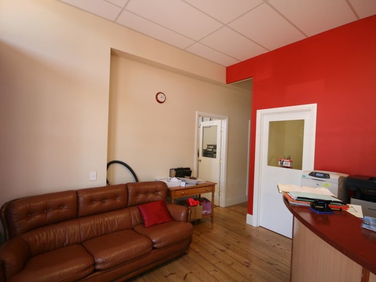 Click to view all images 4/64 Commercial Road Port Adelaide SA 5015 - Image 3