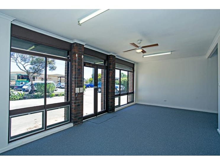 Click to view all images 17 High Street Dry Creek SA 5094 - Image 3