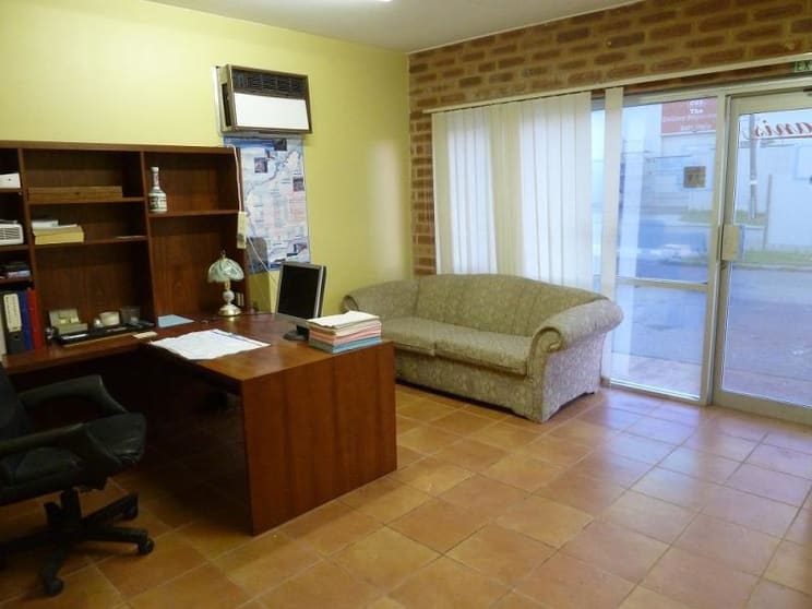 Click to view all images Unit 3/36 Munt St Bayswater WA 6053 - Image 3