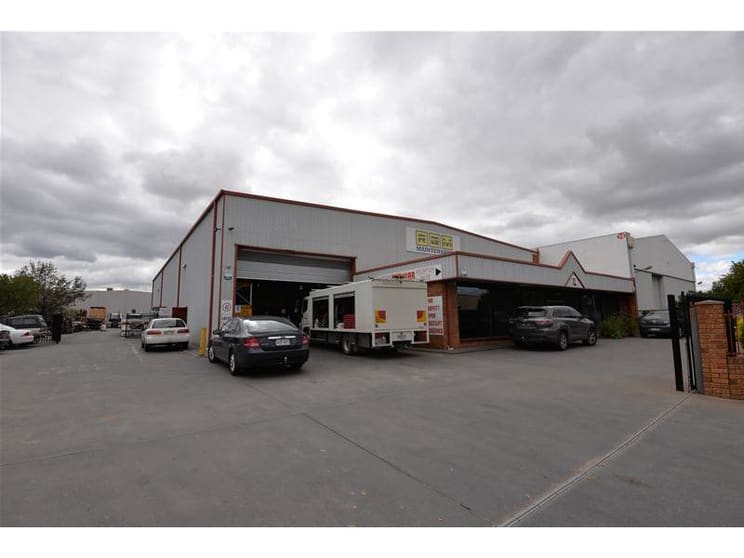 Click to view all images 12 Rosberg Road Wingfield SA 5013 - Image 2