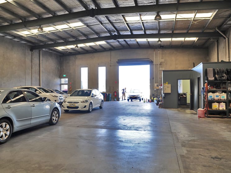 Click to view all images 10 Smolic Court Tullamarine VIC 3043 - Image 3