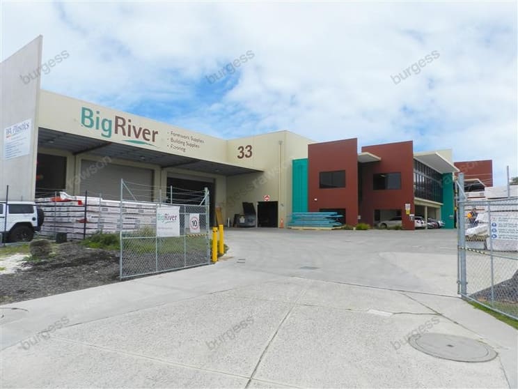 Click to view all images 33 Tacoma Circuit Canning Vale WA 6155 - Image 1