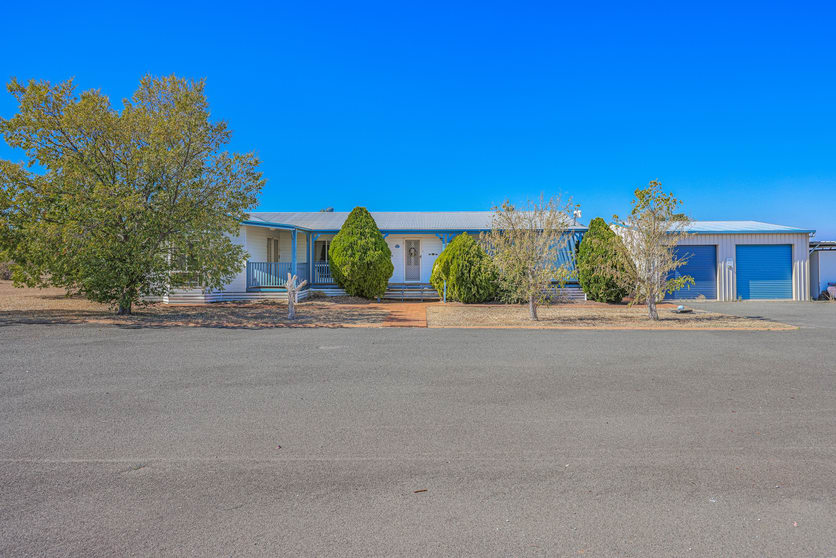 Click to view all images 123 New Winton Road Tamworth NSW 2340 - Image 1