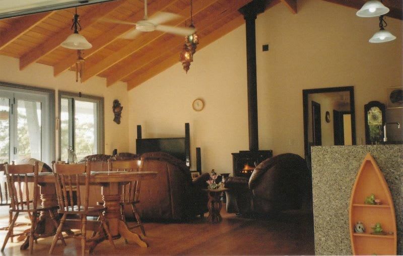 Click to view all images 813 Reids Road St Helens TAS 7216 - Image 2