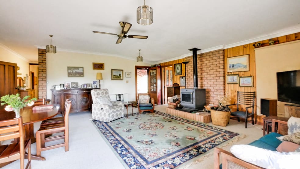 Click to view all images 342 Camerons Road Running Stream NSW 2850 - Image 2