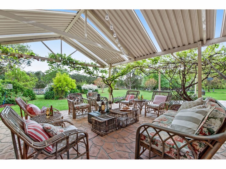 Click to view all images 15 Vallon Road Woollamia NSW 2540 - Image 2