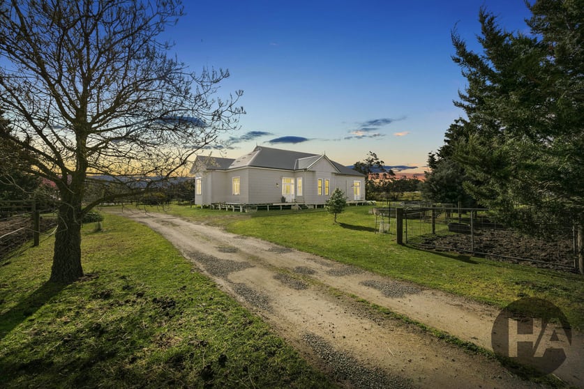 585 Tyabb-Tooradin Road Pearcedale VIC 3912 - Image 1